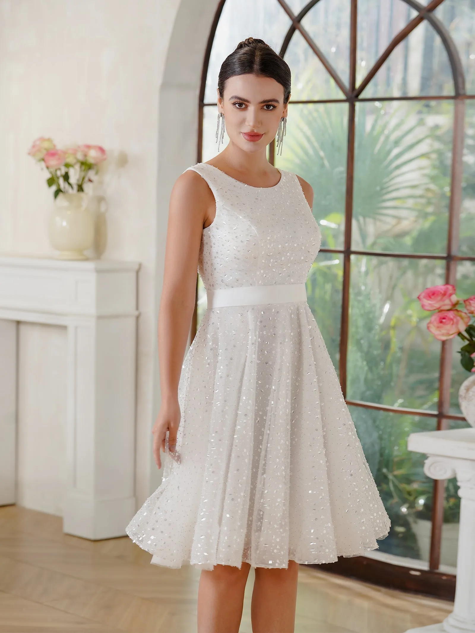 Charming A-Line Tulle Polyester Scoop Sleeveless Off White Prom Dresses With Sequined