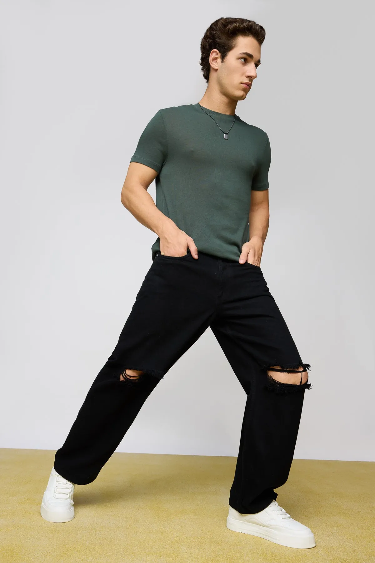 Edgy Black Ripped Men's Wide-Leg Jeans