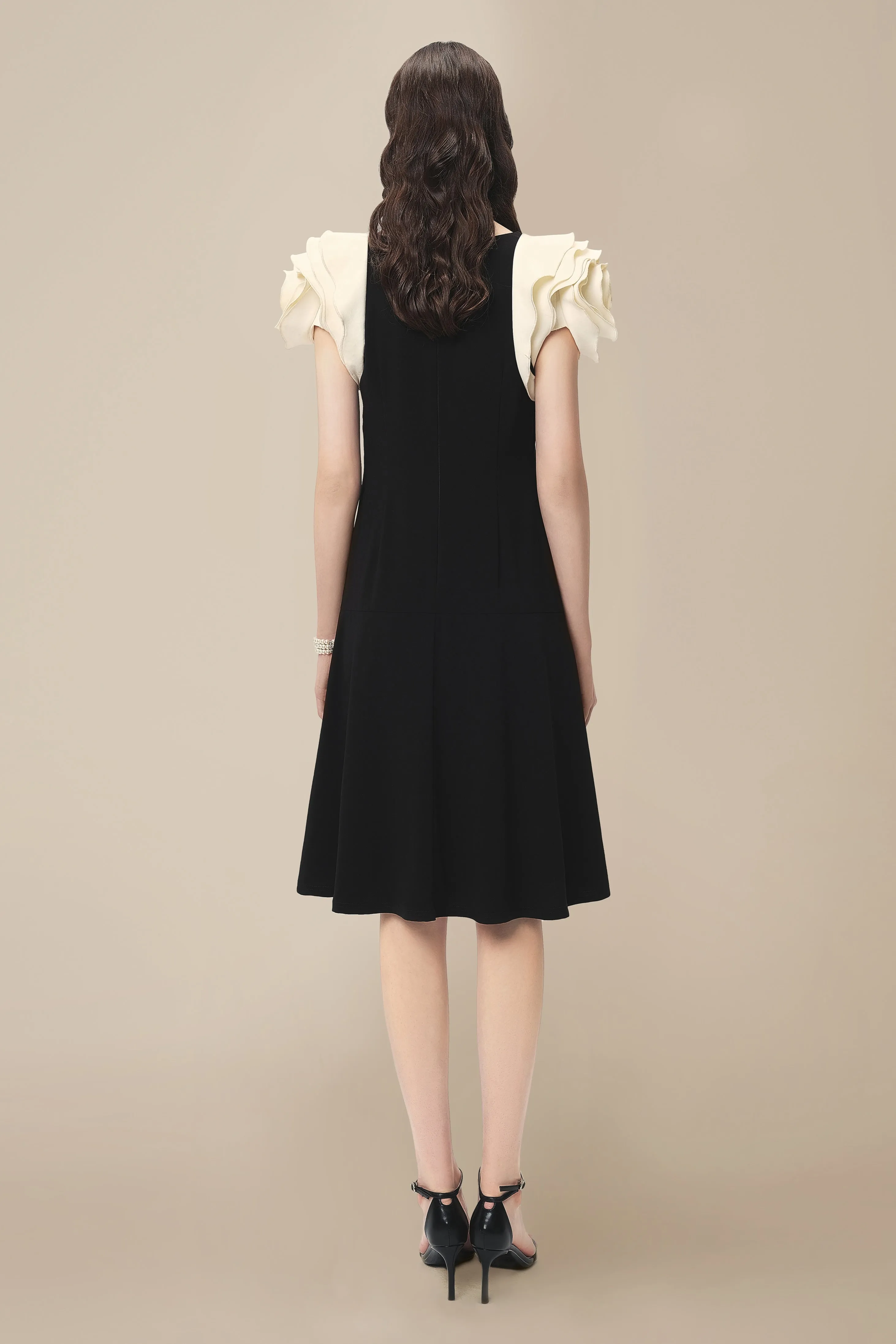 Elegant H-Line Drop Waist Flowing Cocktail Dress