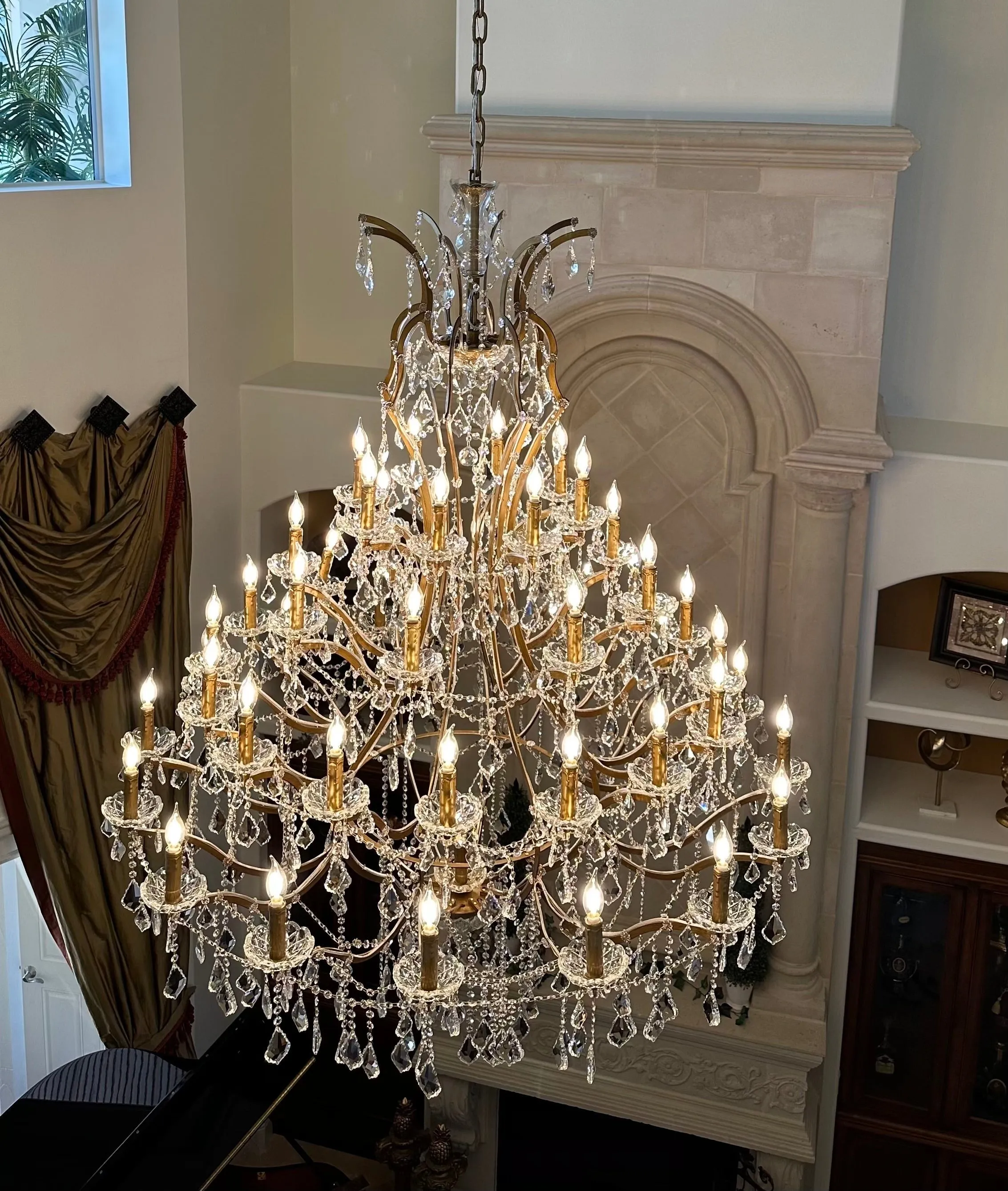 Rylight 25/50-Light Traditional Candle Crystal Chandelier